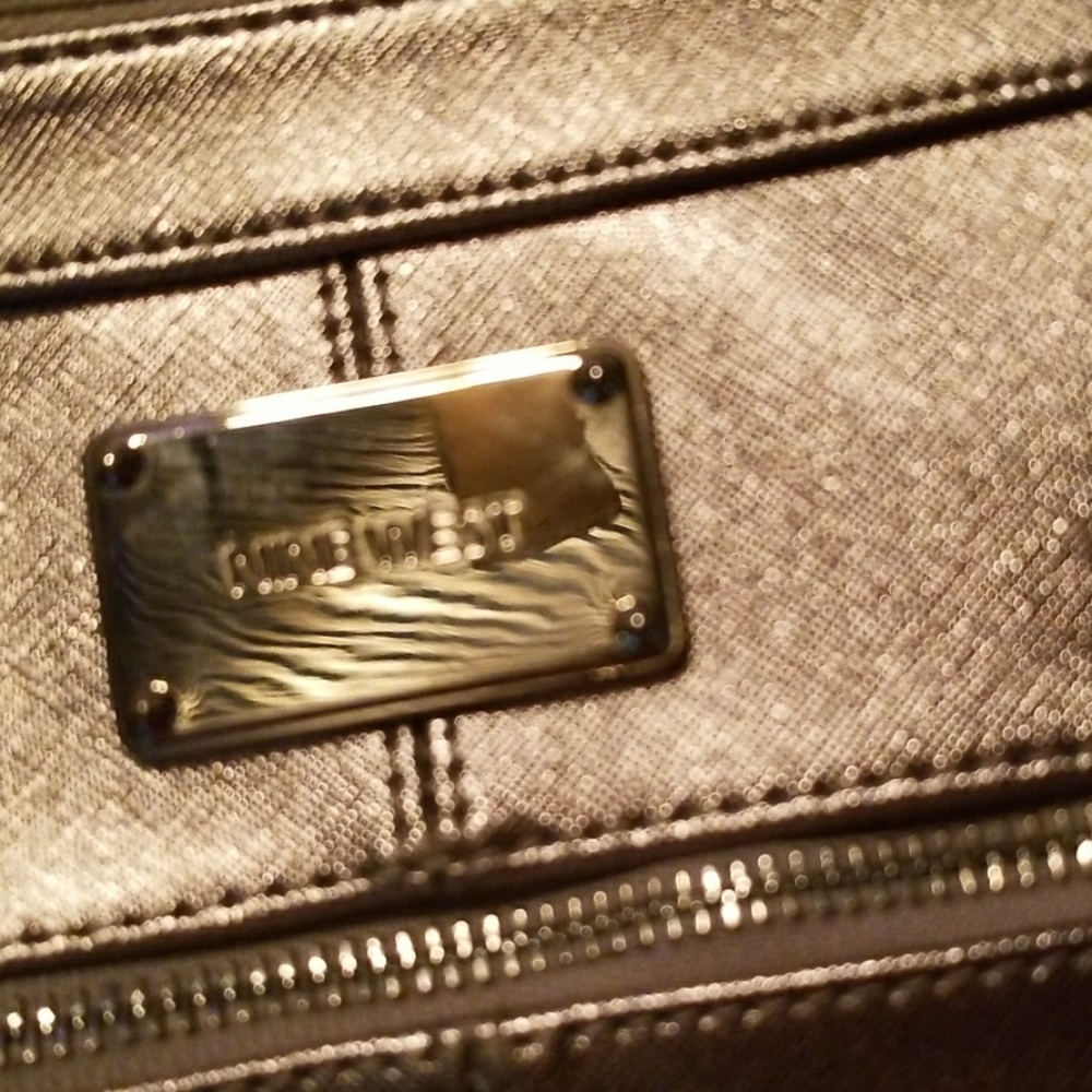 Purse - Picture 2 of 4